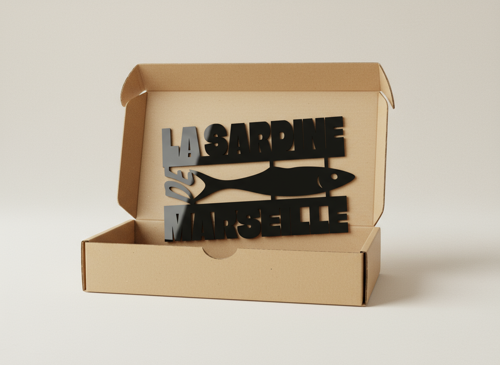 skyline_la_sardine_de_marseille_sur_plexiglass_noir_brillant